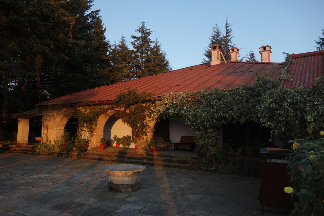Khali Estate Hotel Binsar Exterior foto