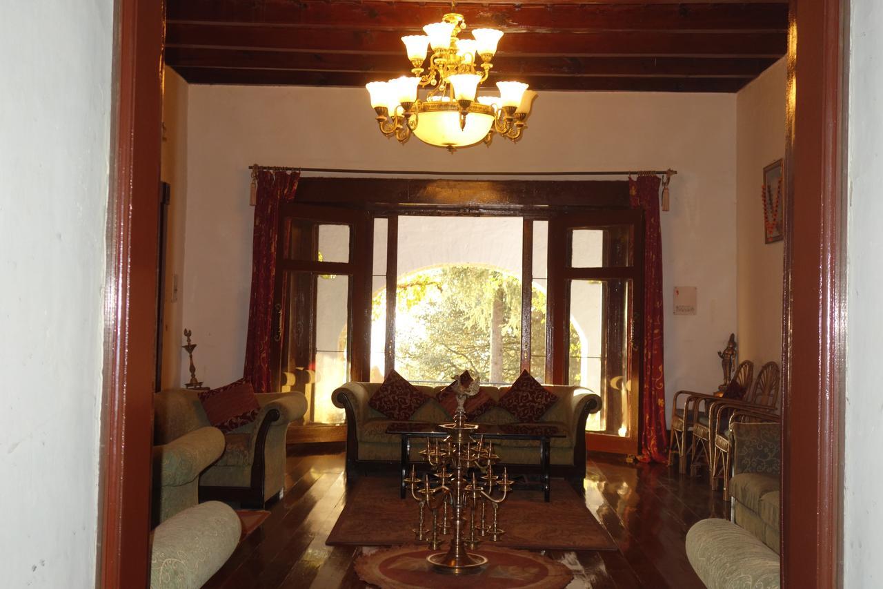 Khali Estate Hotel Binsar Exterior foto