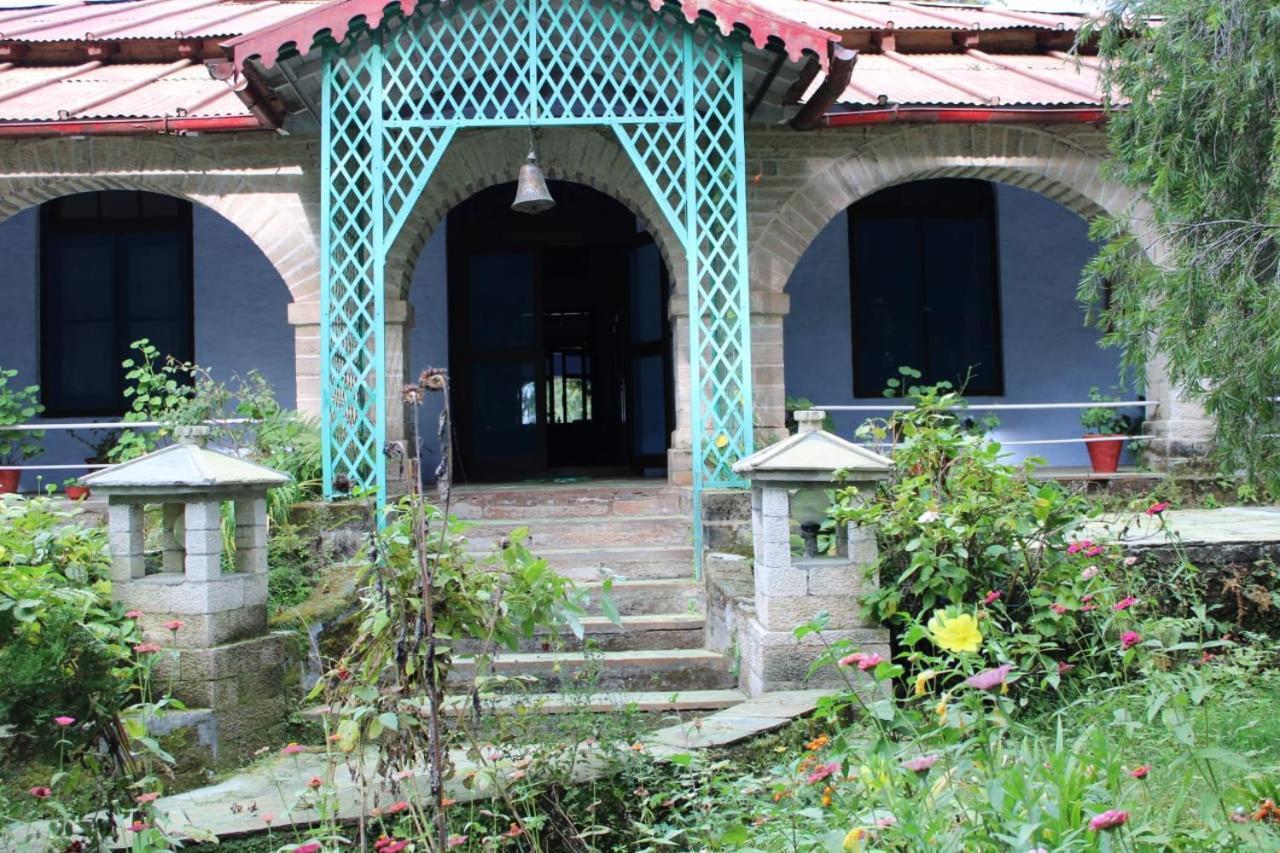 Khali Estate Hotel Binsar Exterior foto
